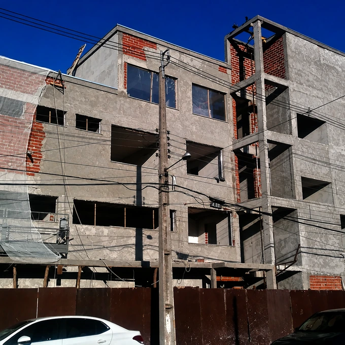 04/12/2014 - A obra avançava